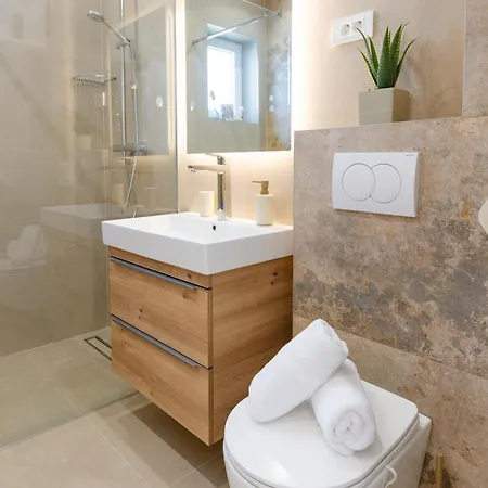 Apartment Luma Diklo Zadar