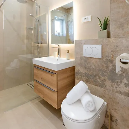Apartment Luma Diklo Zadar