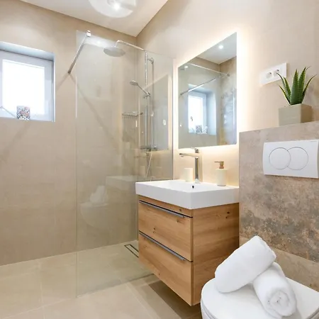 Luma Diklo Apartman Zadar