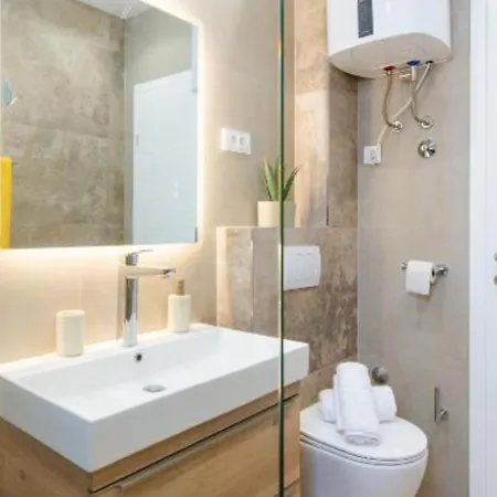 Luma Diklo Apartment Zadar